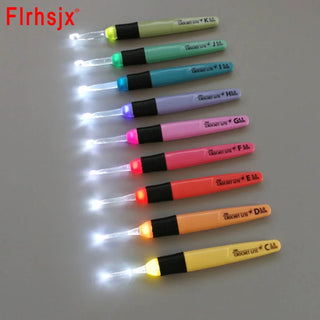 LED Light Crochet Hook – 2.5-6.5mm Luminous Knitting Needle for DIY Crochet & Knitting Projects